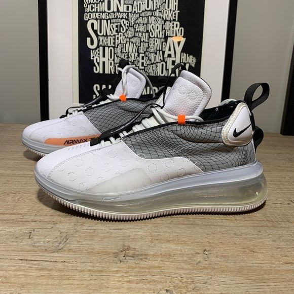 Nike Shoes - NEW Nike Air Max 720 Waves / 10